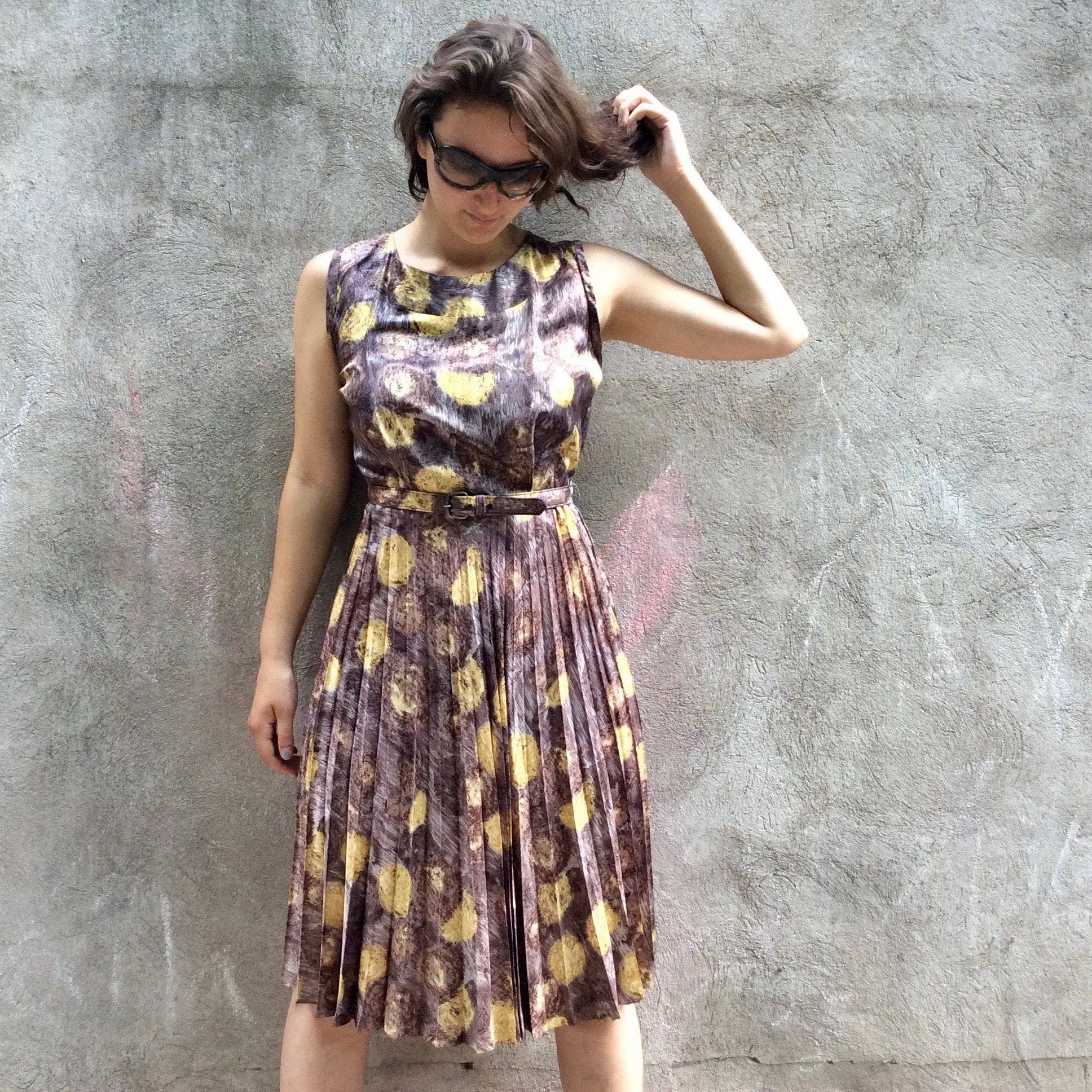 1950 Sunburst Pleated Sleeveless Dress Size Medium  sold by bohemevintage.com Montreal