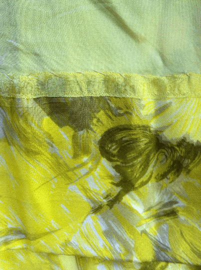 Print Detail of 1950s Vintage Yellow Silk Floral Print Cocktail Dress Size Small sold by bohemevintage.com Montréal