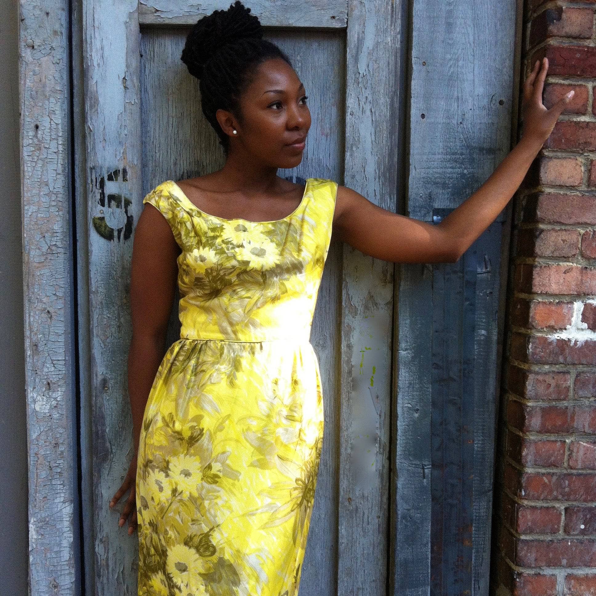 1950s Vintage Yellow Silk Floral Print Cocktail Dress Size Small sold by bohemevintage.com Montréal