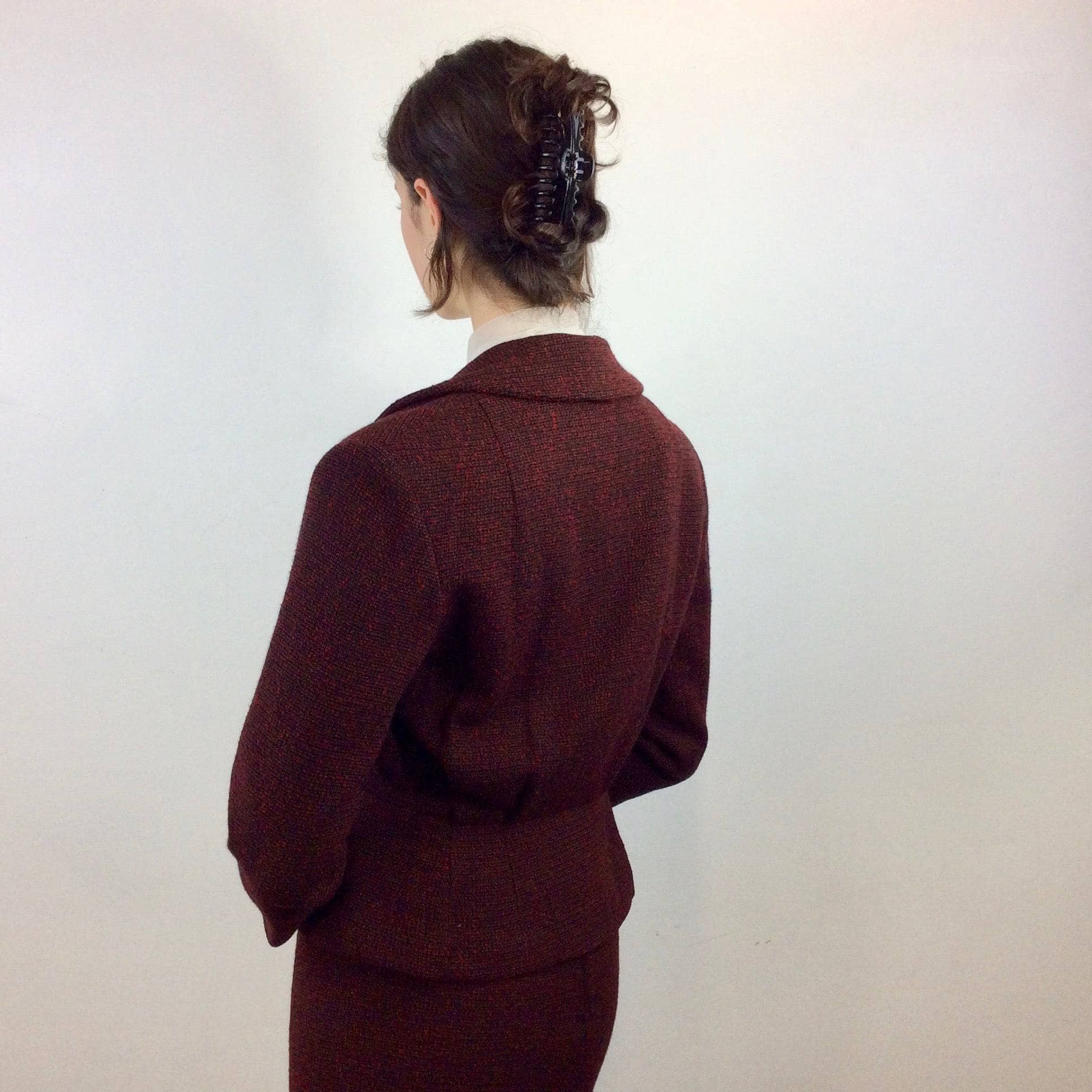 Back view of 1950s Wool Blazer and Skirt Set Size Small-Medium sold by bohemevintage.com Montreal 