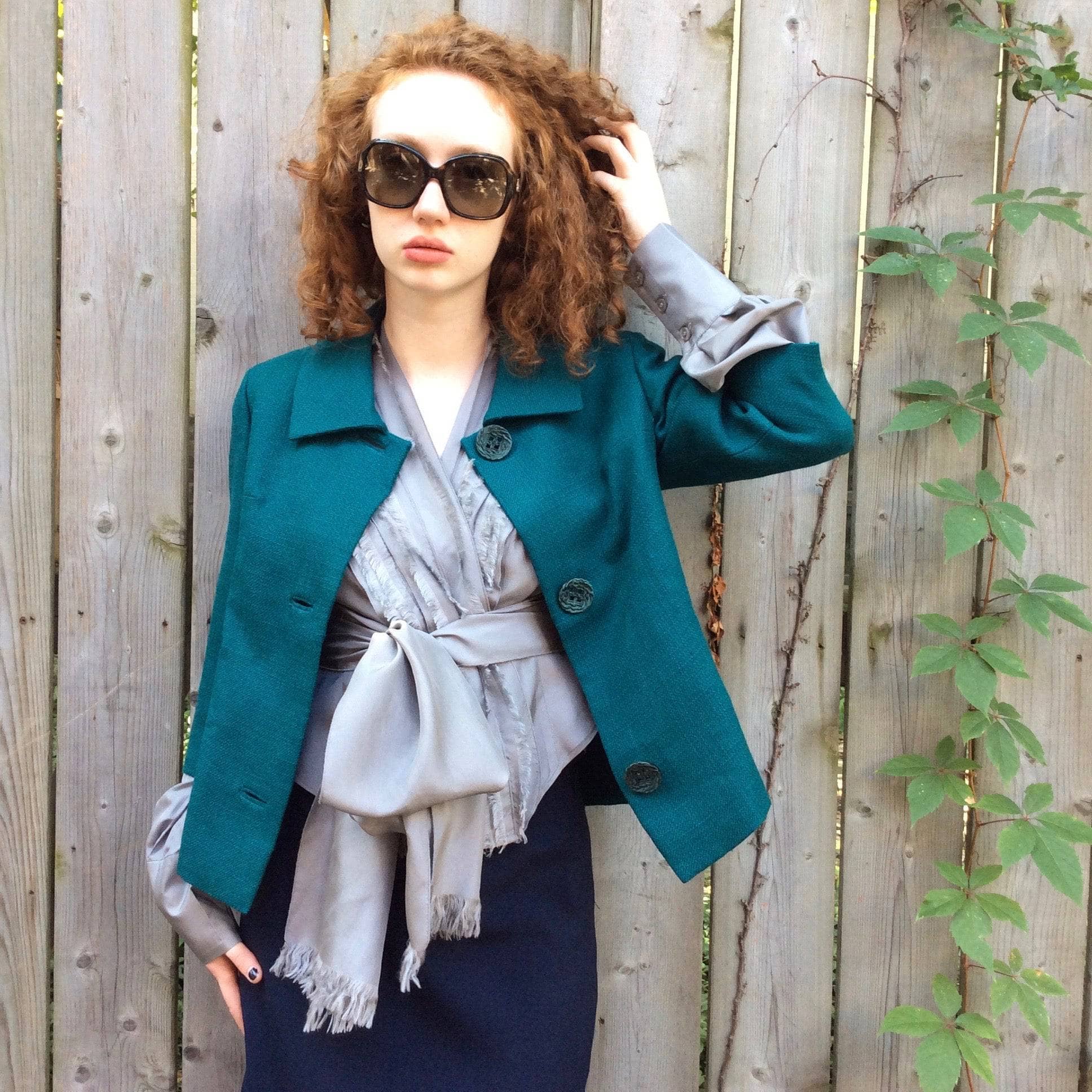 1960s 3/4 Sleeve Teal Wool Blazer size small sold by bohemevintage.com Montréal