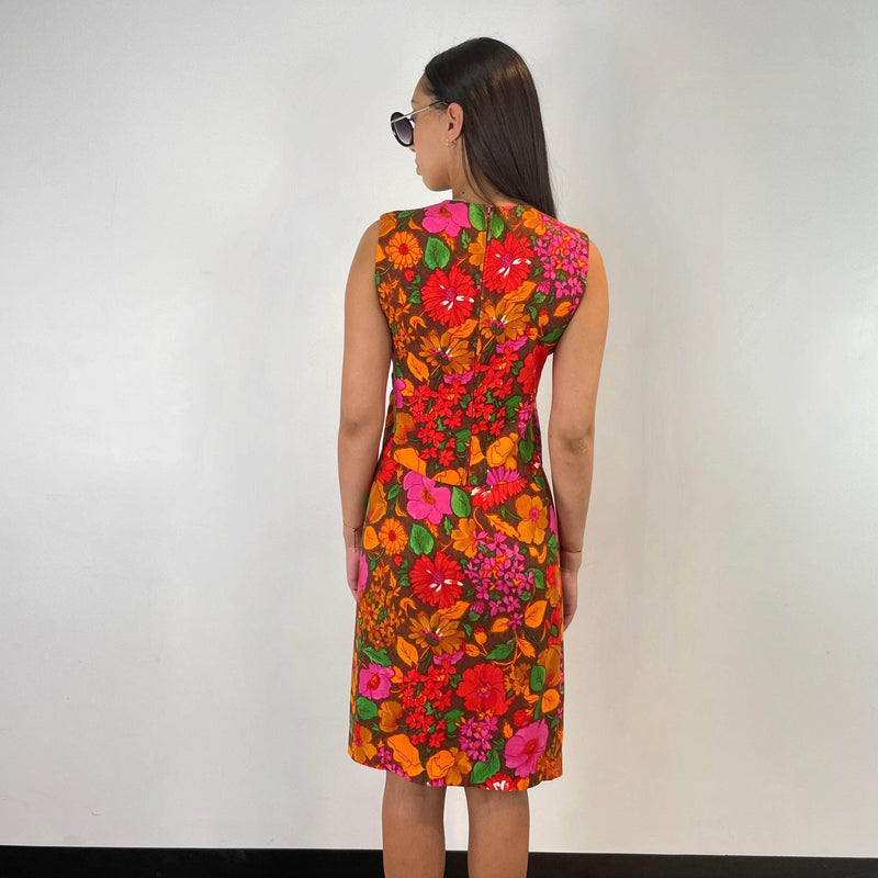 Back view of Top and skirt from 1960s Floral Print Three piece Skirt Set Size small sold at bohemevintage.com Montreal