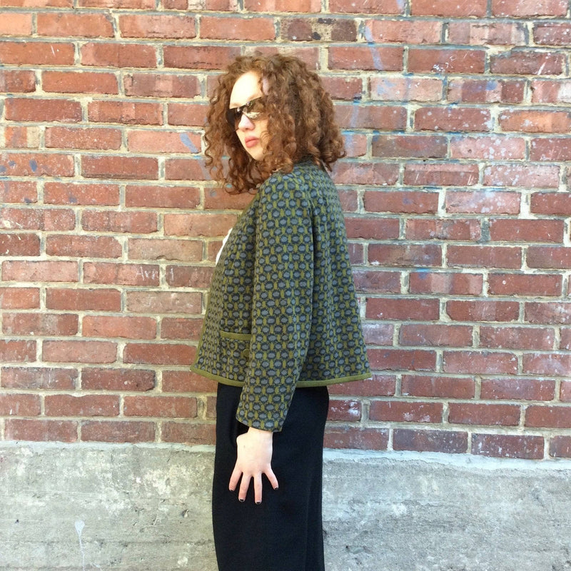 Side View of 1960s Green and Grey ¾ Sleeve Boxy shape Wool Knit Blazer. Sold by bohemevintage.com Montréal