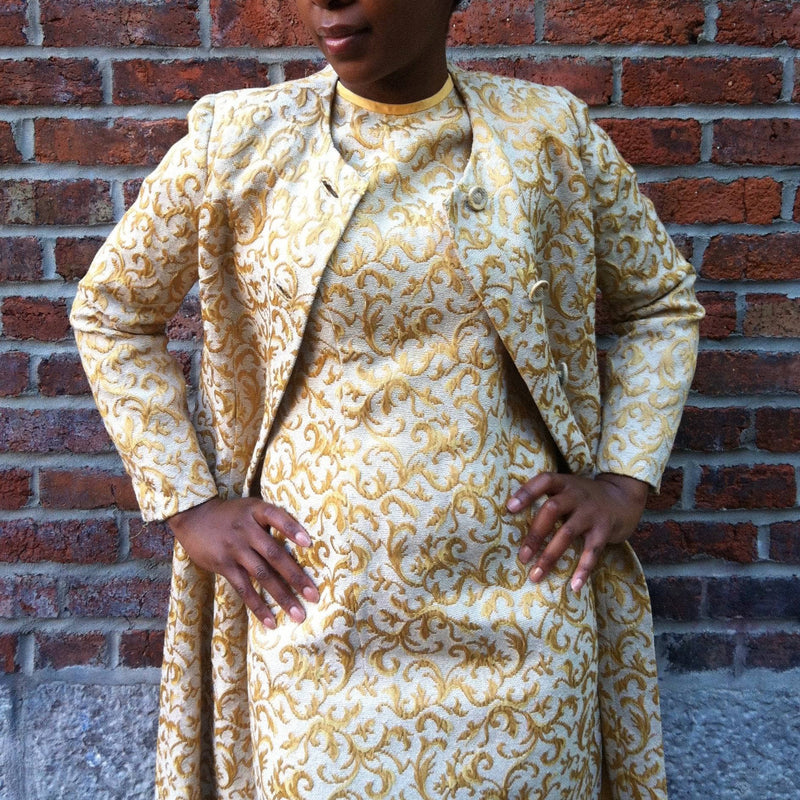 Close-Up of 1960s Jackie O. Style Brocade Sheath Dress & Coat Set Size Small. Sold by bohemevintage.com Montréal