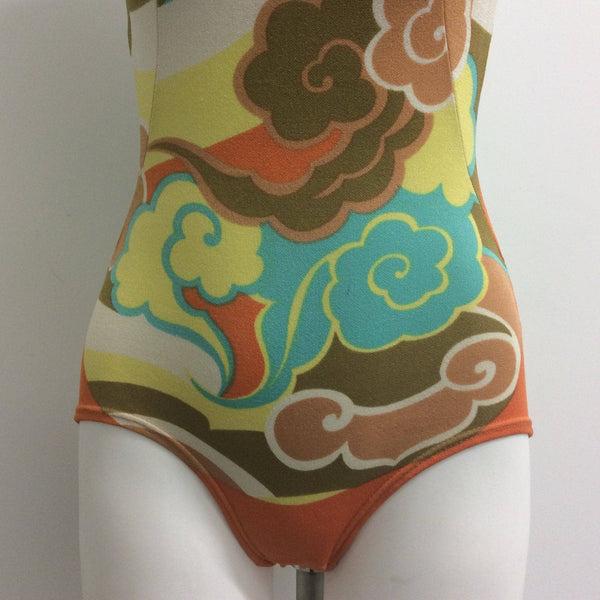 Close up of 1960s One-piece Open Back Bathing Suit Size Small. Sold by bohemevintage.com Montreal 