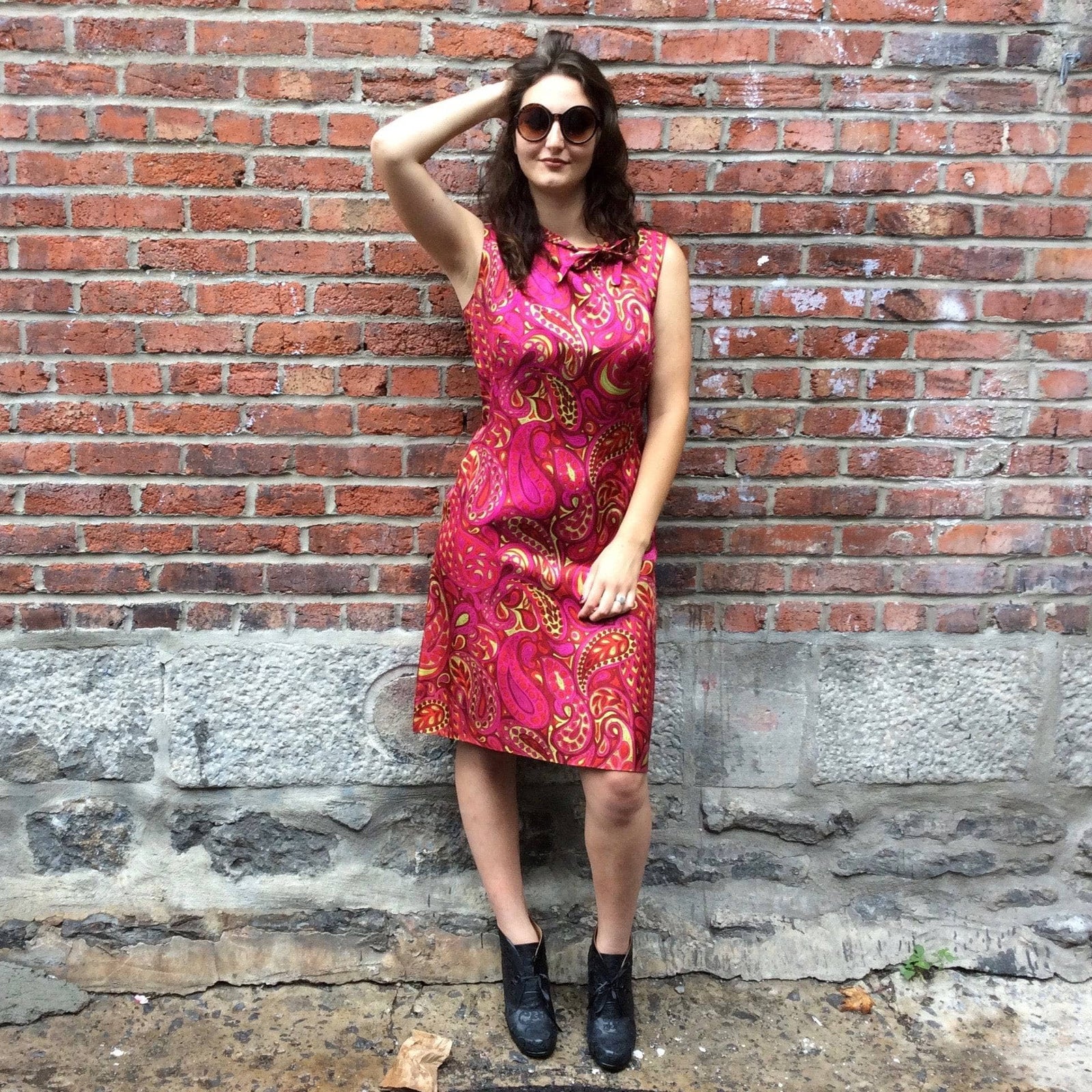 新品★DRESS HIPPY★PAISLEY HENRY T MUSTARD 1960s Paisley Bold Print Shift Dress S/M | Bohème Vintage