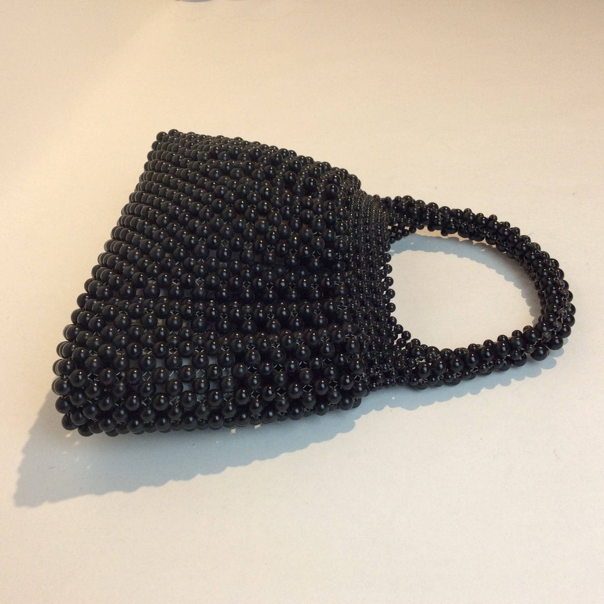 1960's Small Black Beaded Purse. Sold by bohemevintage.com Montréal