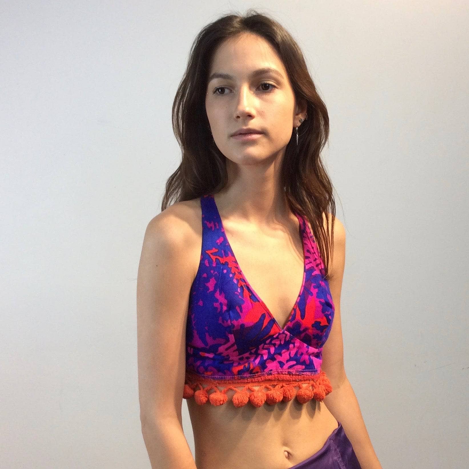 1970s Bold Print, Bold Colour Halter Cropped Top, Size small, Festival top, Sold by bohemevintage.com Montréal