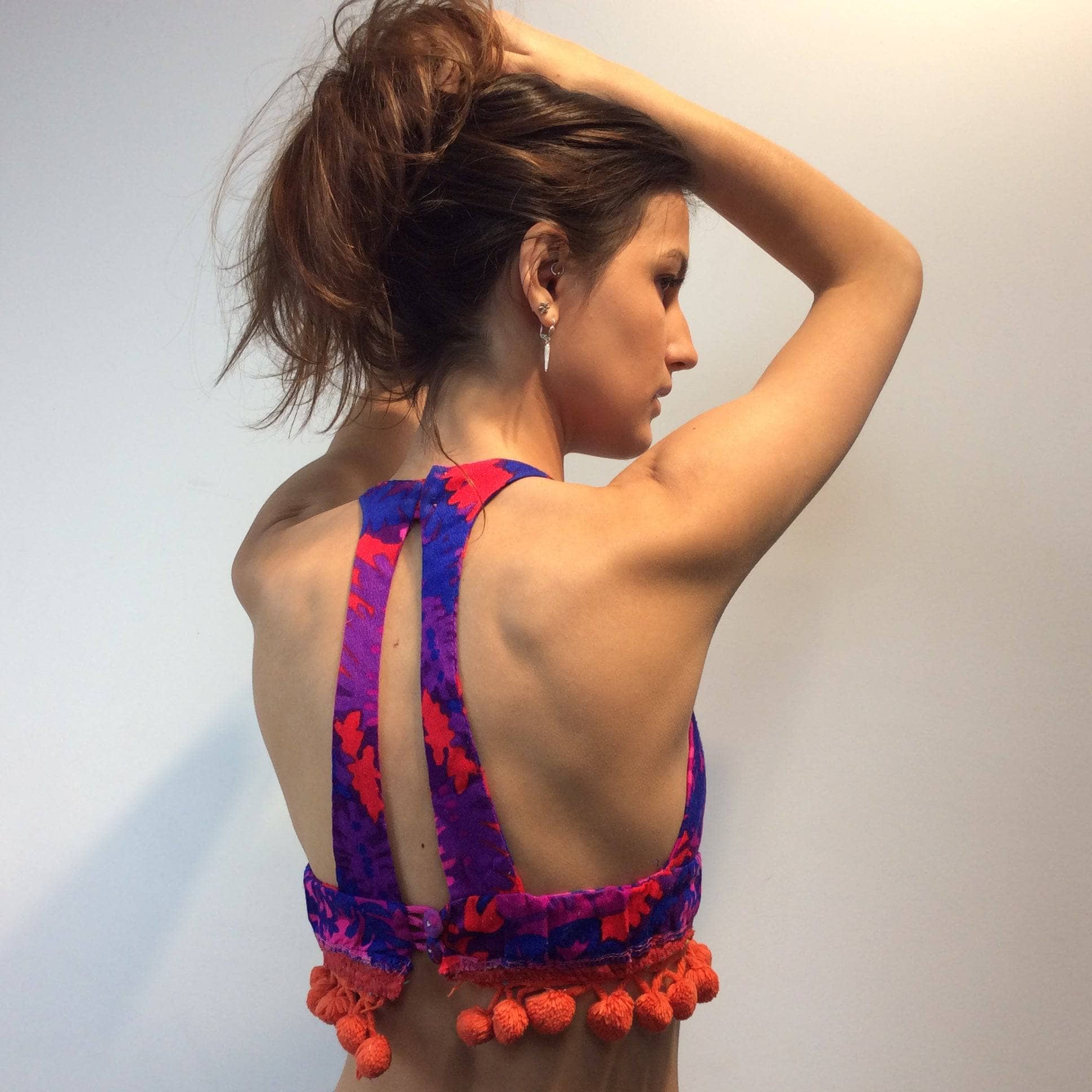 Back view of 1970s Bold Print, Bold Colour Halter Cropped Top, Size small, Festival top, Sold by bohemevintage.com Montréal