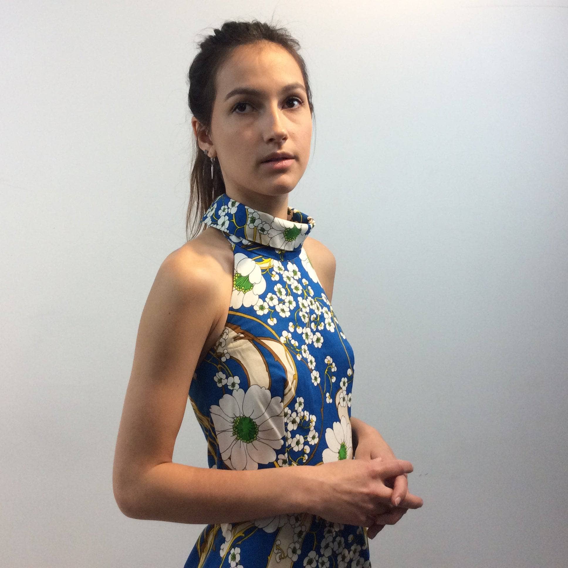 Upper side view of Back view of 1970s Bold Print Halter Top Cotton Maxi Dress, Size Extra Small, Sold by bohemevintage.com Montréal