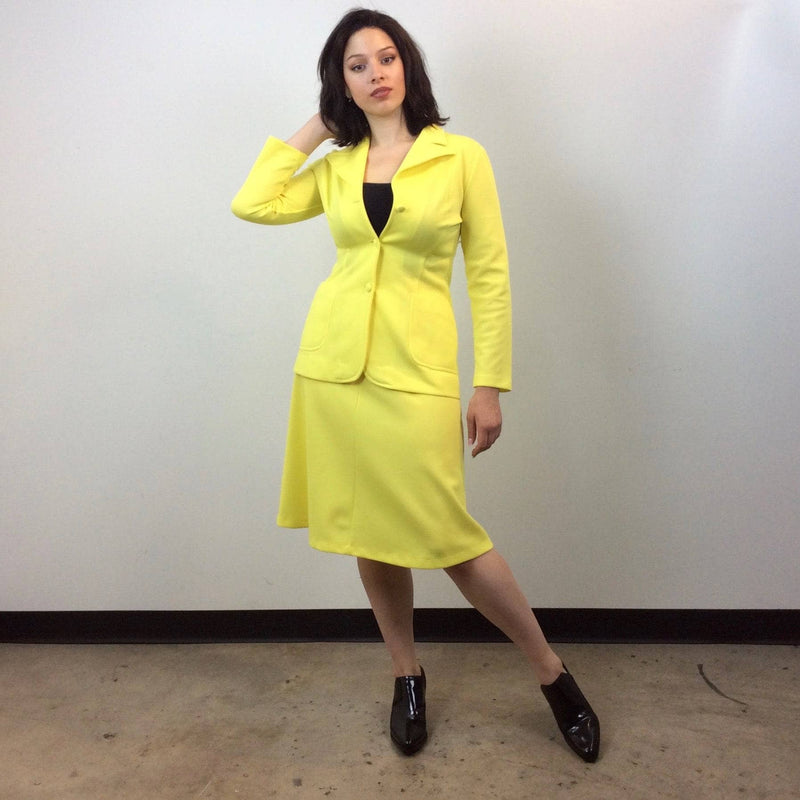 1970s Bright Yellow Blazer, Skirt and Pant Set Size Small/Medium, Sold by bohemevintage.com Montréal