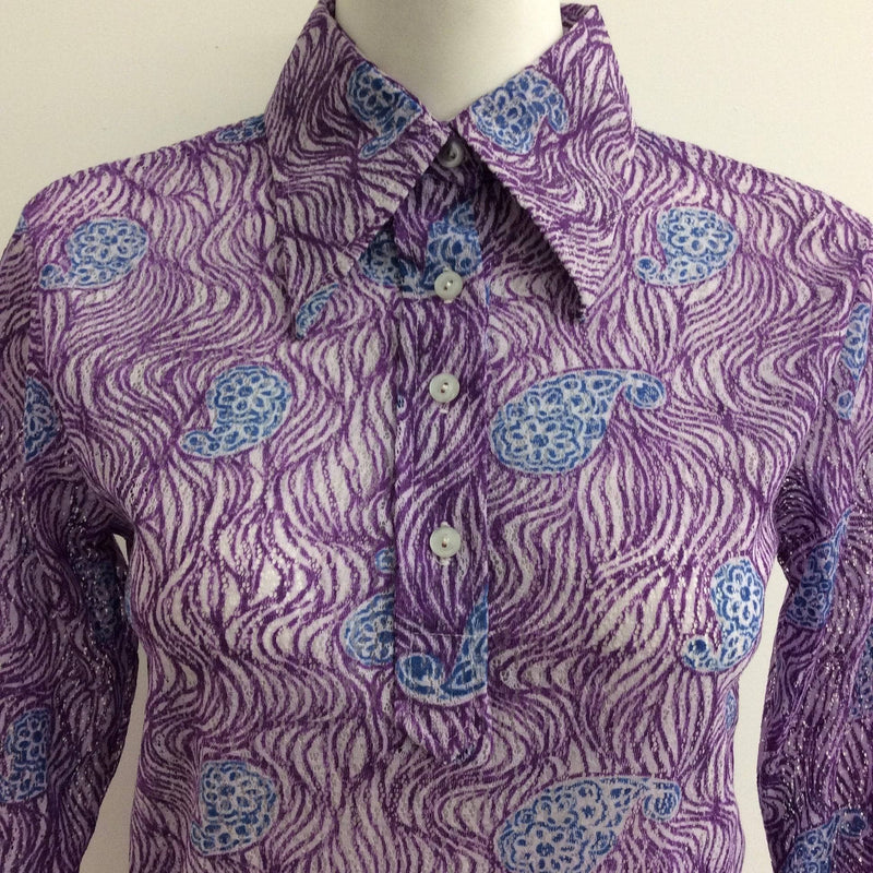 Upper view of 1970s Dead stock Popover Paisley Pattern Blouse size Small / Medium sold by bohemevintage.com Montréal