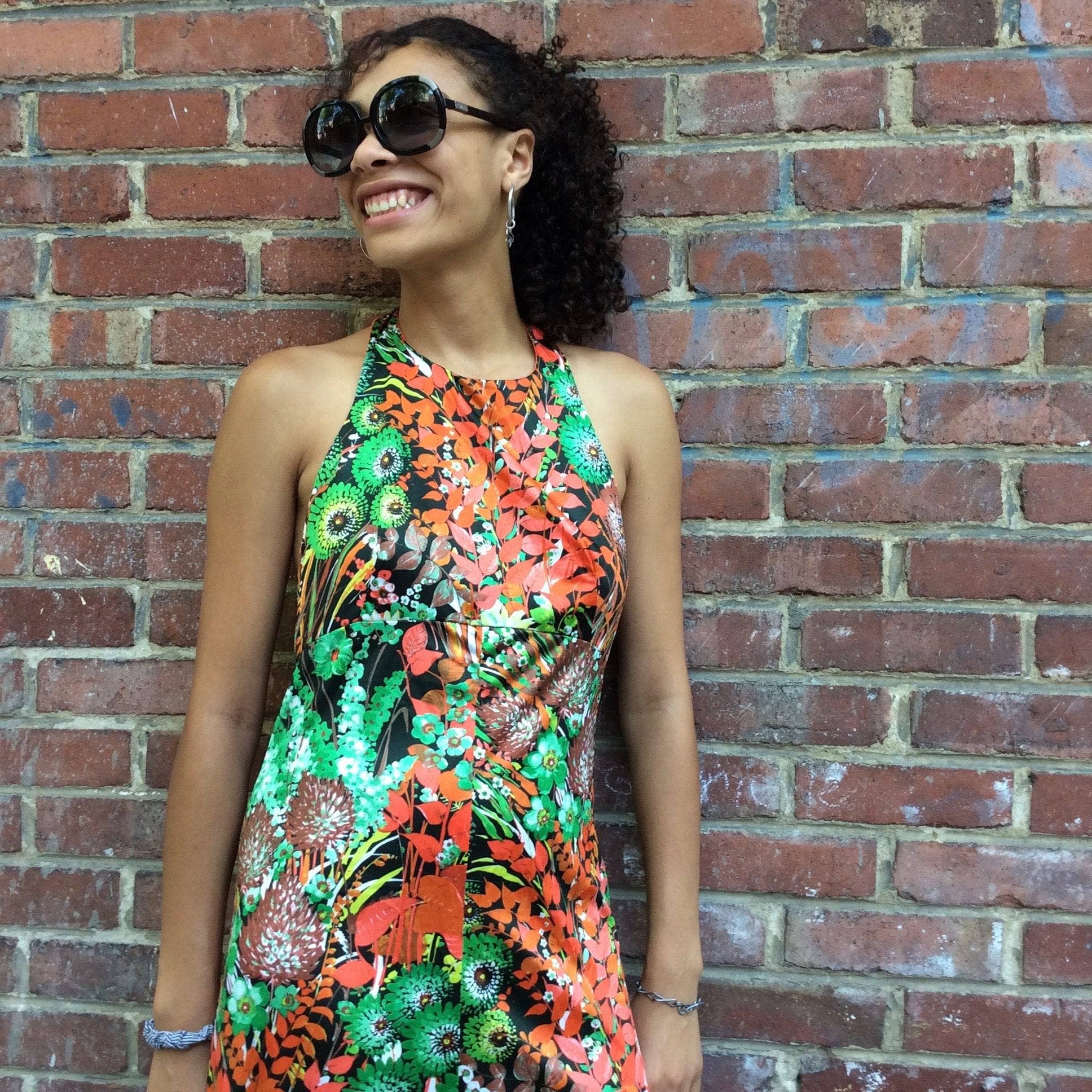 Upper view of 1970s Flower Print Halter Top Maxi Dress Size Small/Medium, sold by bohemevintage.com Montréal