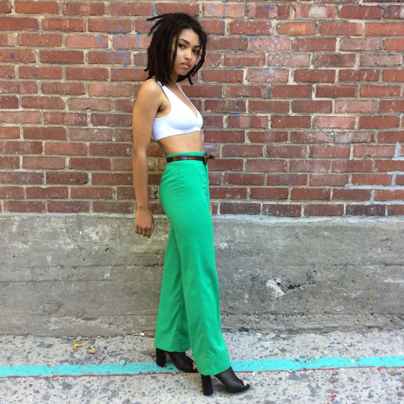 Side view of 1970s Green High Waisted Flared Pants Size Extra Small/Small, Sold by bohemevintage.com Montréal