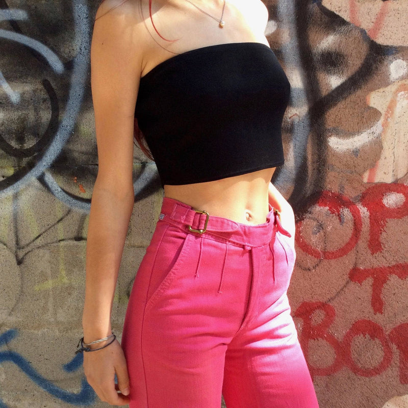 Side View of 1970s High-Waisted Wide-Leg Hot Pink Jeans, sold by bohemevintage.com Montréal