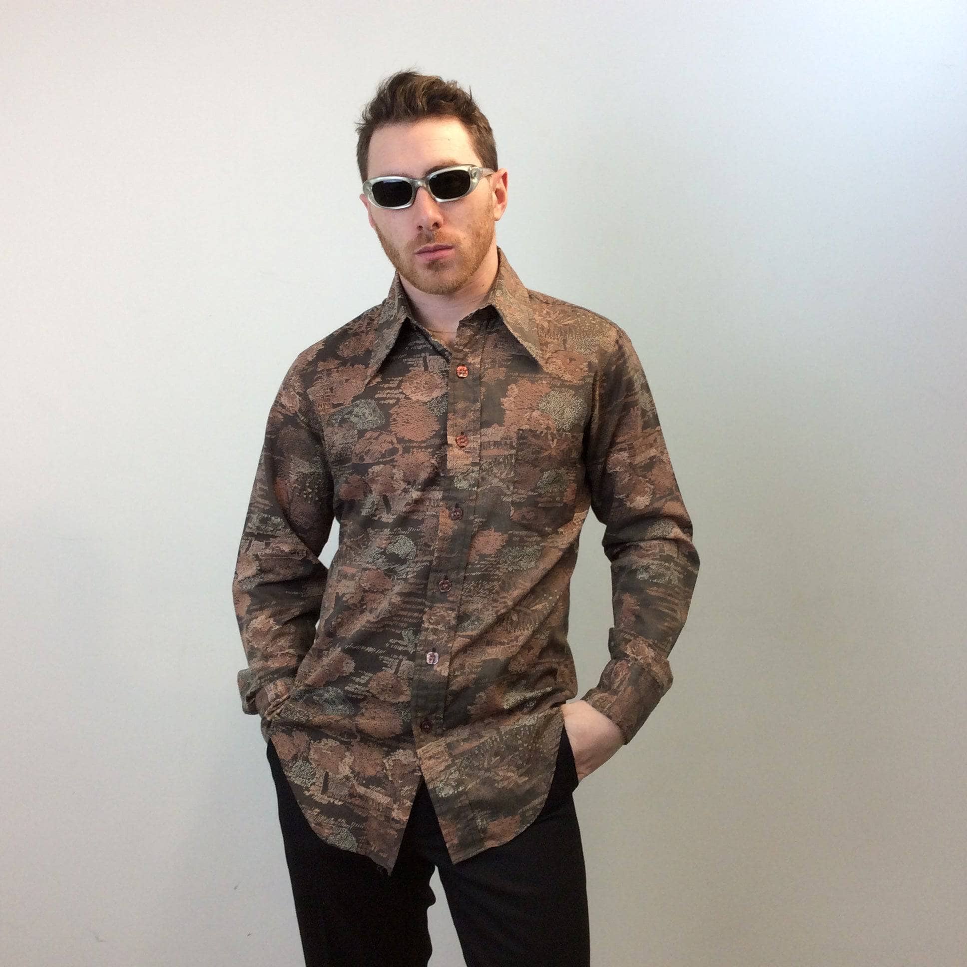 1970s "Manic" Men's Fitted Printed Shirt, sold by bohemevintage.com