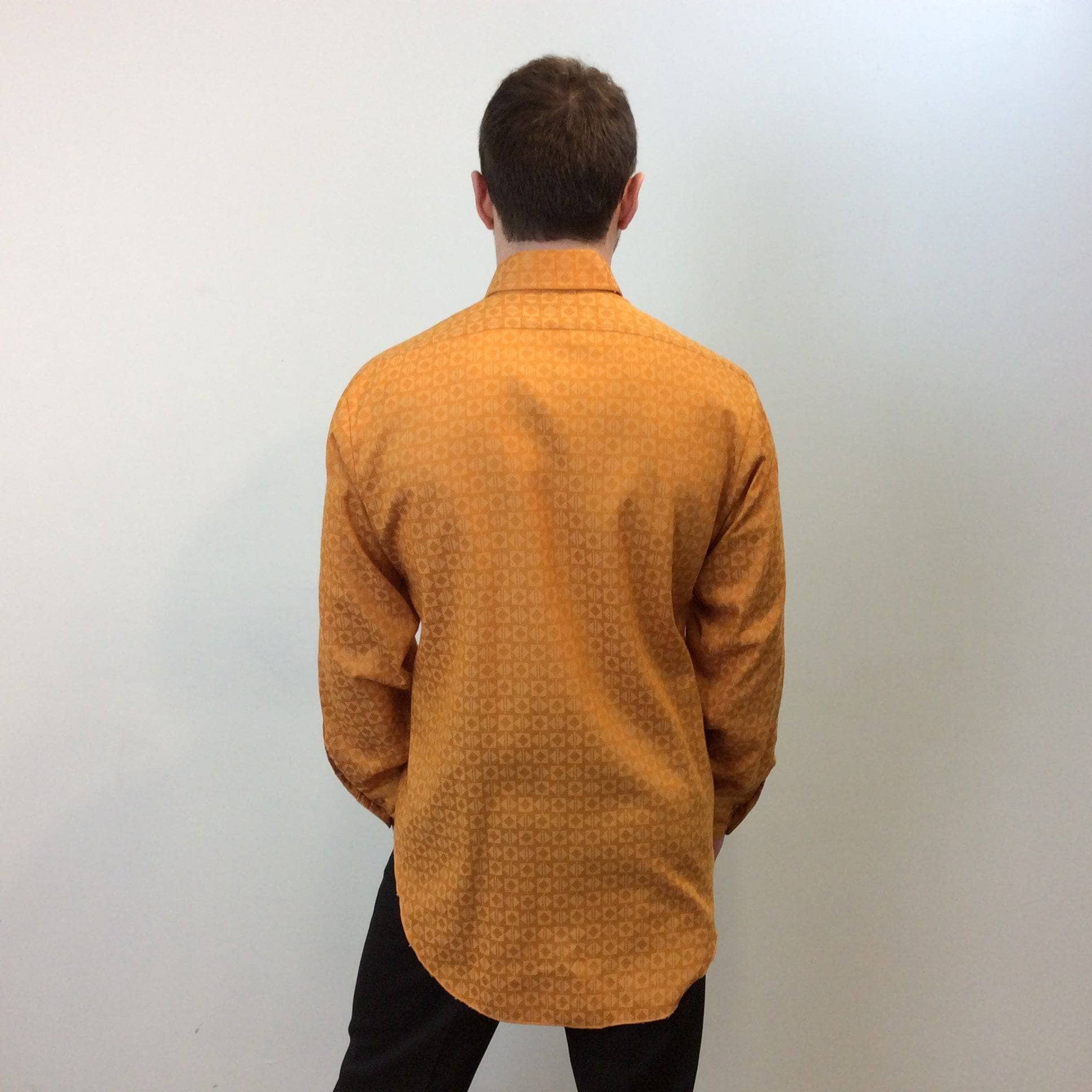 Back view of 1970s "Rael Brook Trimform" Men's Jacquard Shirt