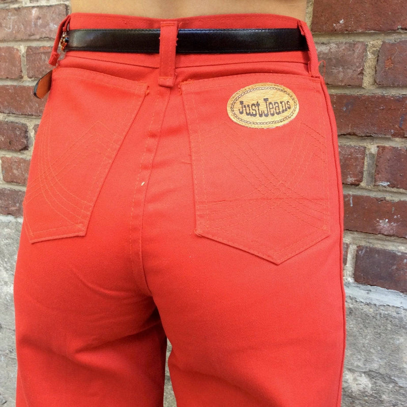 Waist view of 1970s "Just Jeans" Original High-Waisted Red Jeans, sold by bohemevintage.com Montréal