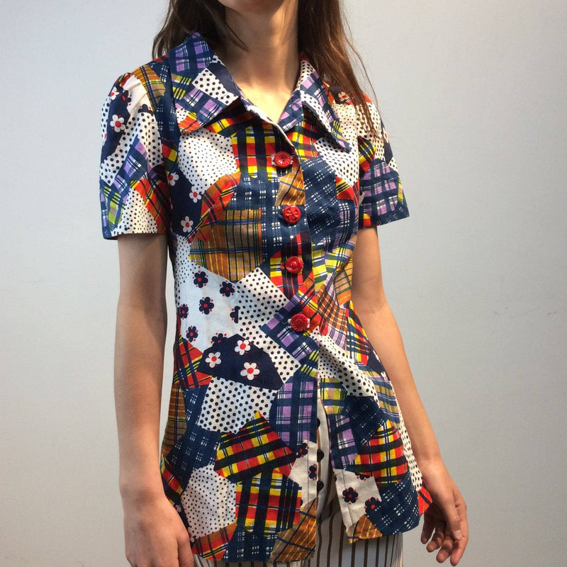 1970s Handmade Patchwork Print Short Puff Sleeve Blouse Size Small, Sold by bohemevintage.com Montréal