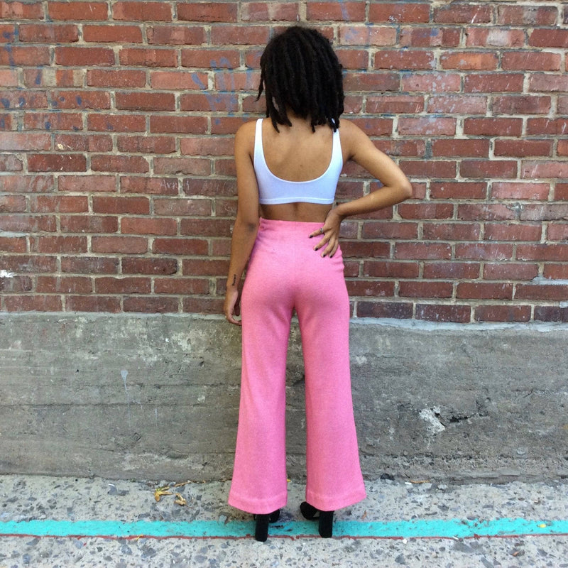Back view of 1970s Pink High-Waisted Wide Leg Jersey Pants Size Extra Small/Small, sold by bohemevintage.com Montréal