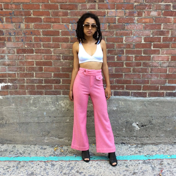 1970s Pink High-Waisted Wide Leg Jersey Pants Size Extra Small/Small, sold by bohemevintage.com Montréal