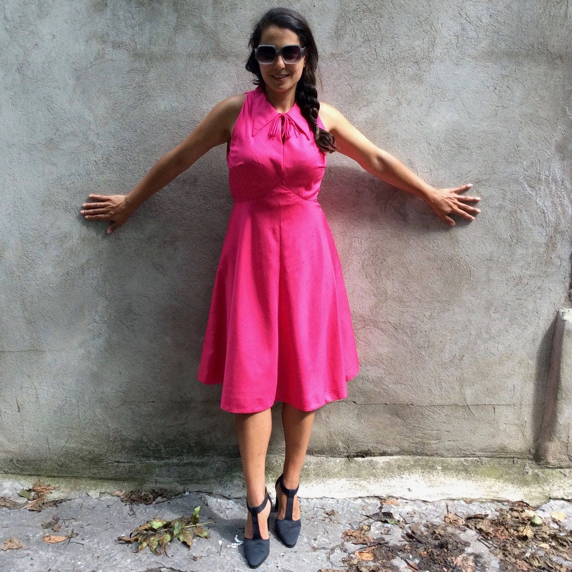 1970s Pink Silk Midi Cocktail Dress Size Small, sold by bohemevintage.com Montréal