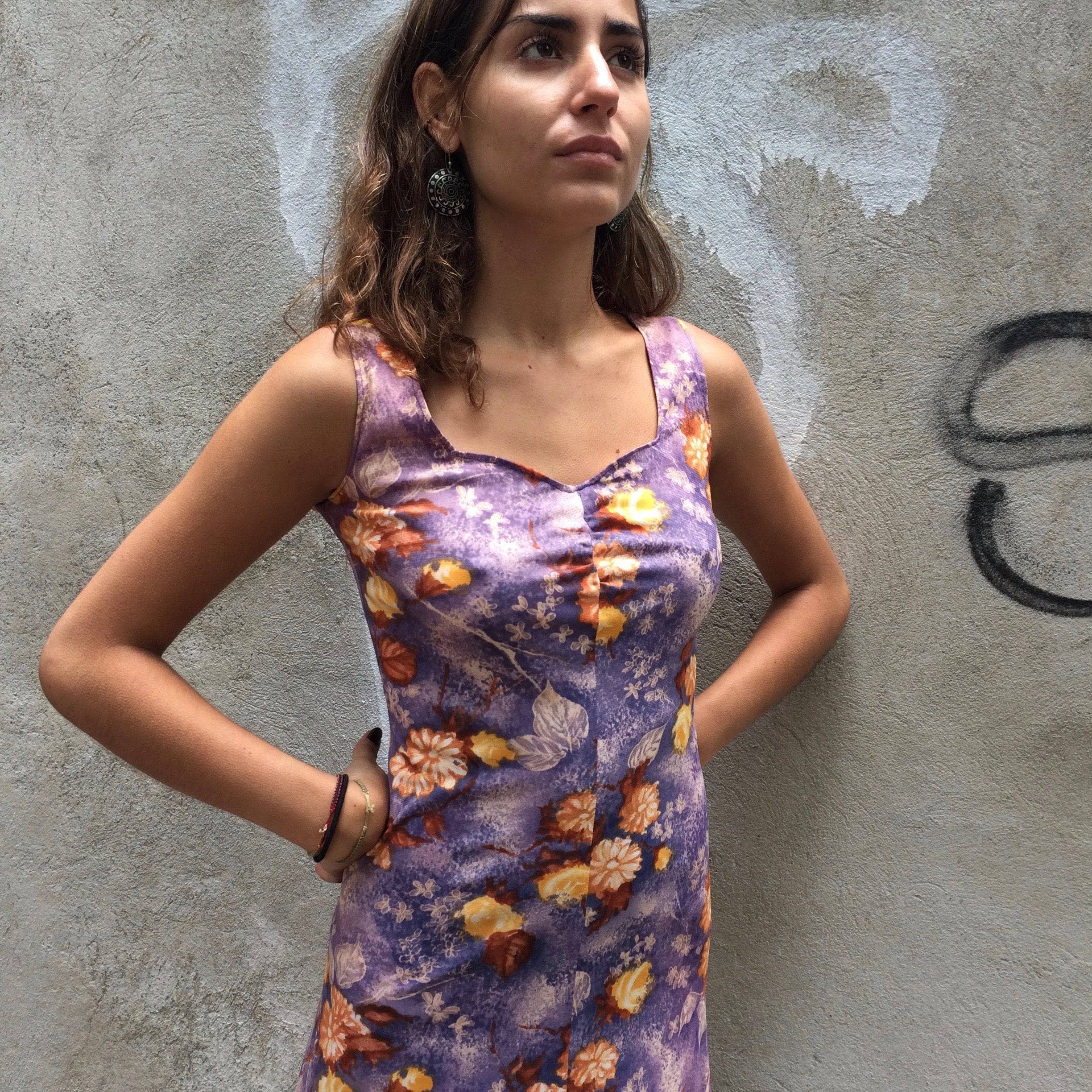 1970s Vintage Purple Floral Print Maxi Polyester floor length Dress Size Small, sold by bohemevintage.com Montréal 