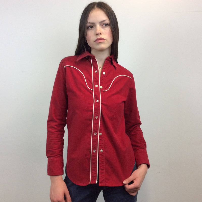 1970s Red Western Cotton Shirt Size Small Sold by bohemevintage.com Montreal