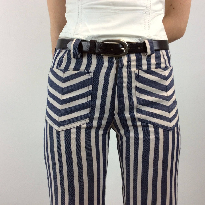 Close-up view of top of 1970s Striped Bell Bottom Jeans Size X-Small / Small sold by bohemevintage.com Montreal