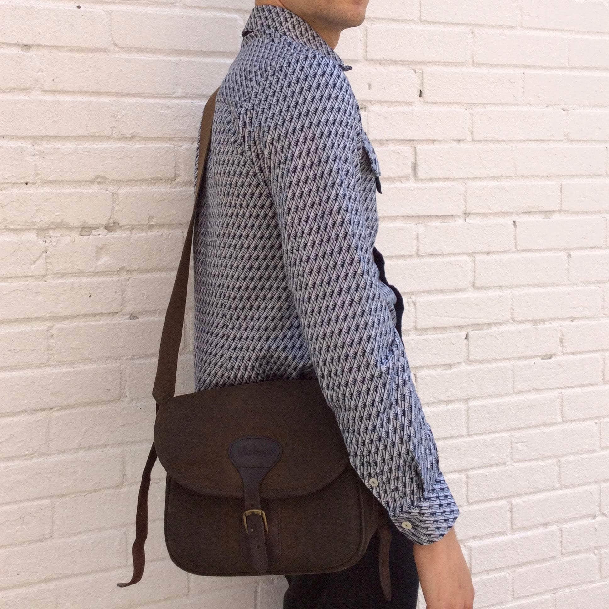 Dolce & Gabbana 1970s Style Blue Men's Fitted Jersey Button-down Shirt Small - Boheme Vintage Montreal