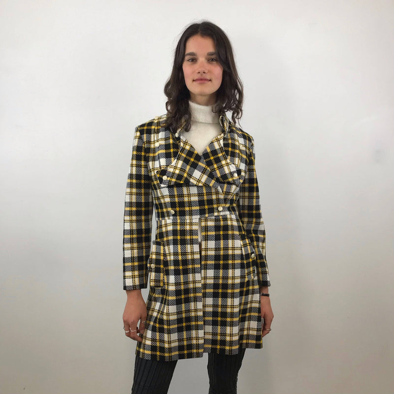1970s Tuxedo Style Checkered Coat Size small sold by bohemevintage.com Montreal
