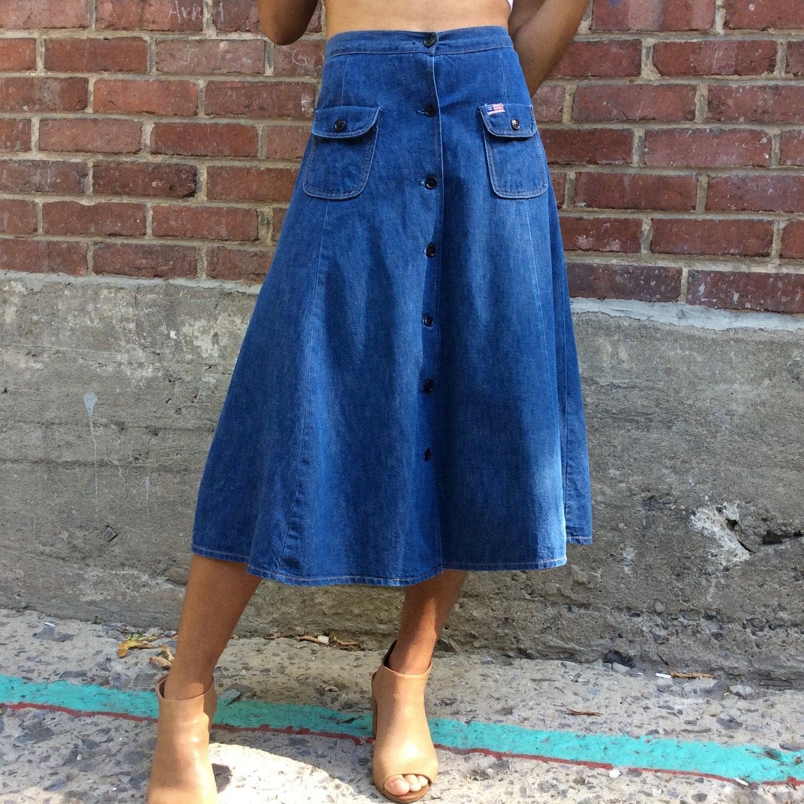 Long millionth jean skirts 1970s