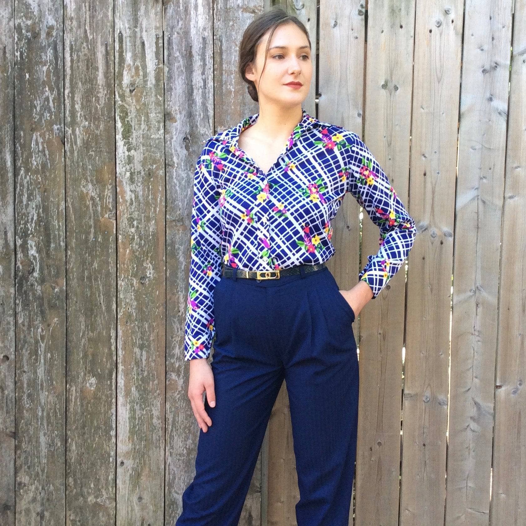 1980-90s  navy blue high waisted pleated pants sold by Bohème Vintage 