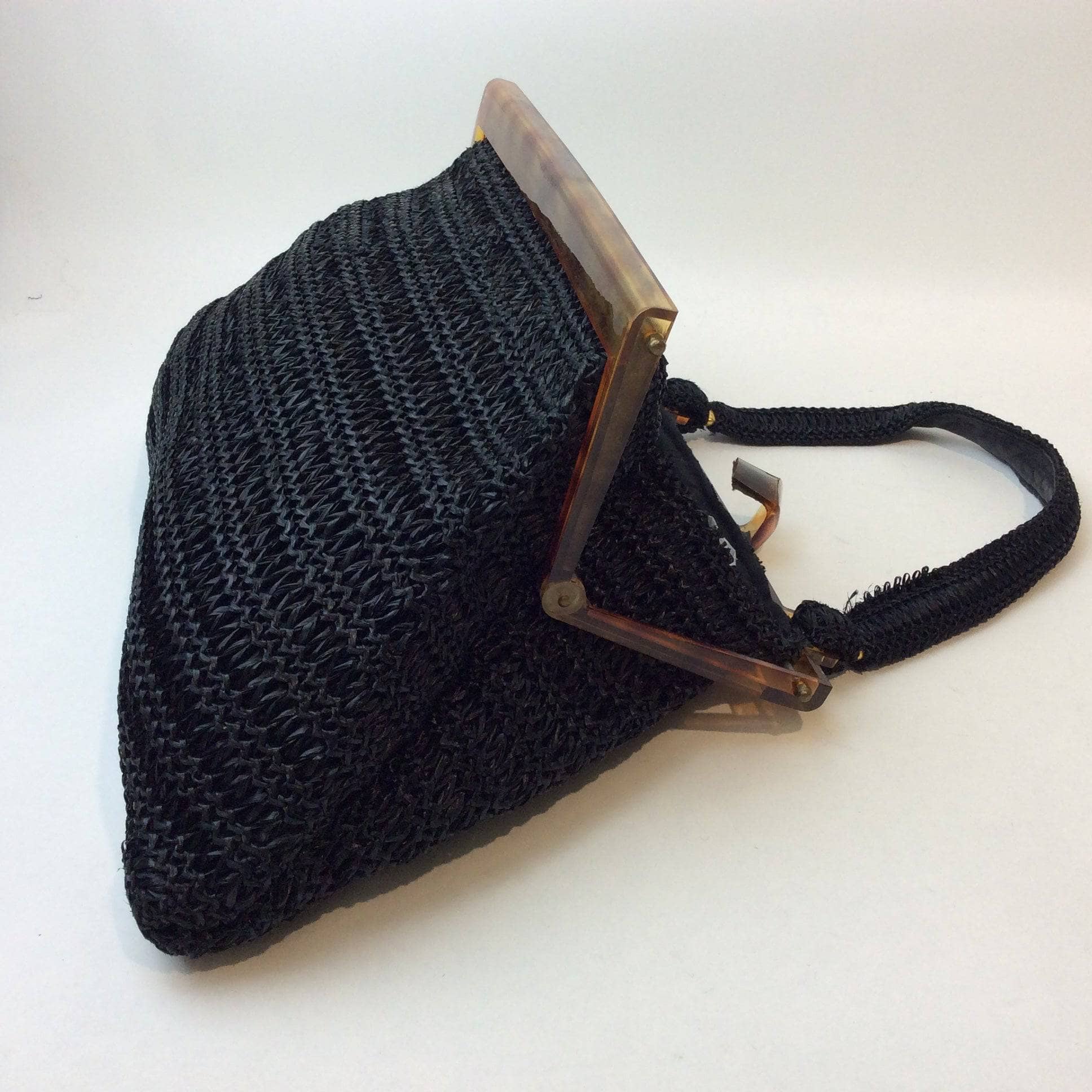 Side Open View of 1980s Black Raffia Crocheted Handbag, sold by bohemevintage.com Montréal