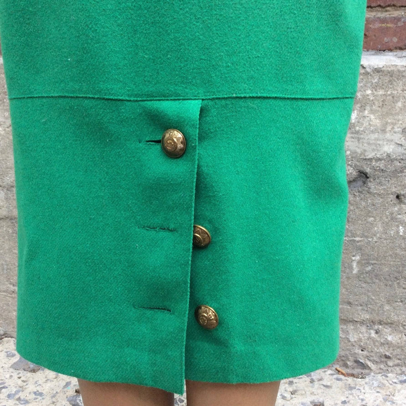 Front Bottom Close-Up of Back view of 1980s Emerald Midi-Length High Waist Wool Pencil Skirt , sold by bohemevintage.com Montréal