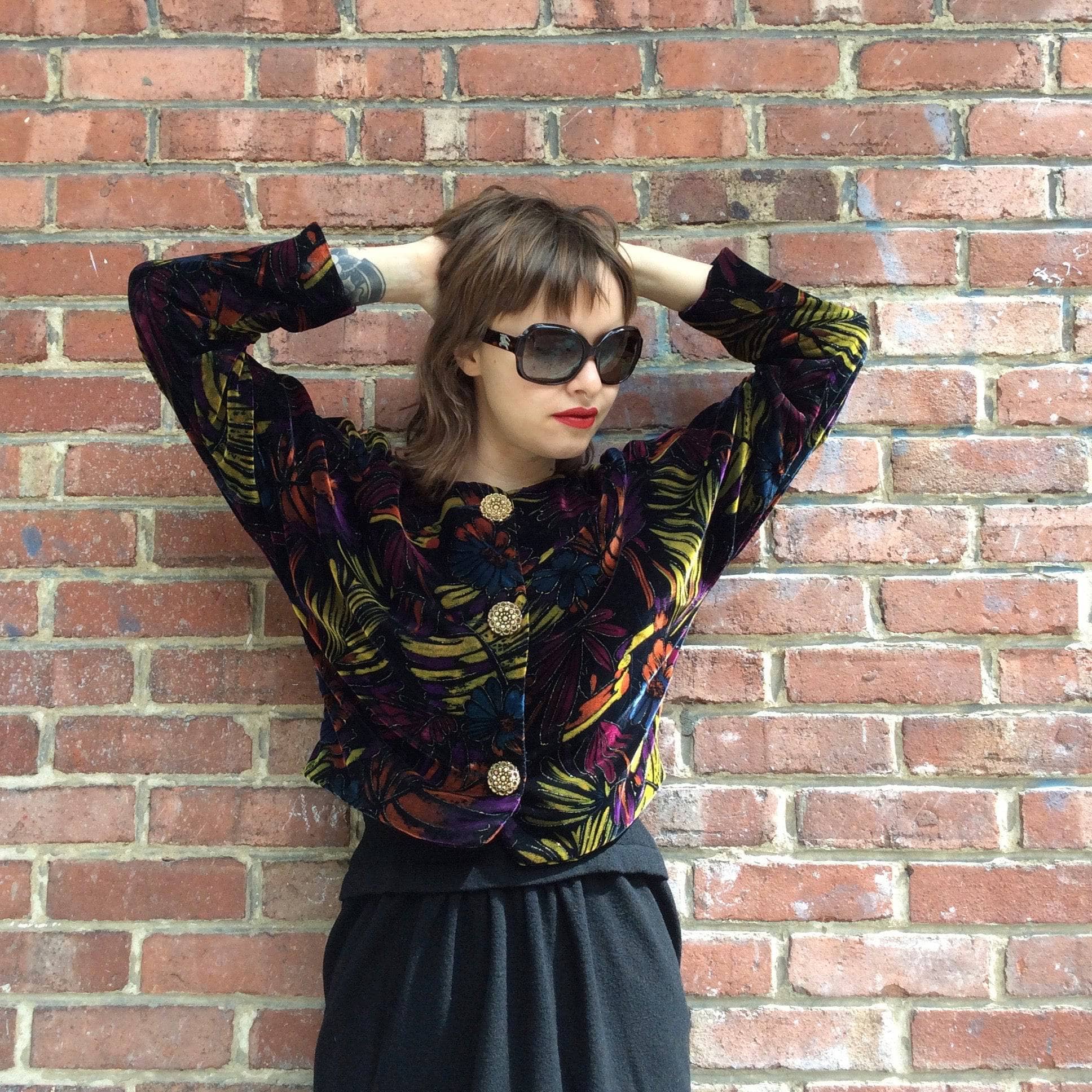 1980s Floral printed Velvet Cropped Blazer SOLD (by bohemevintage.com Montréal)