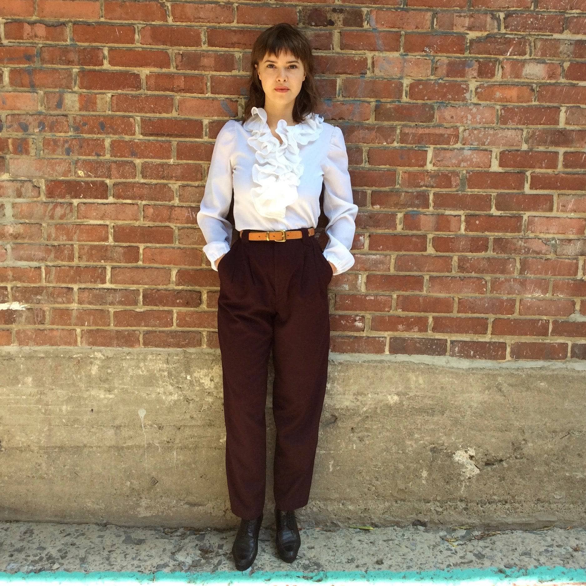 Women's High waist Pleated tapered leg burgundy pants