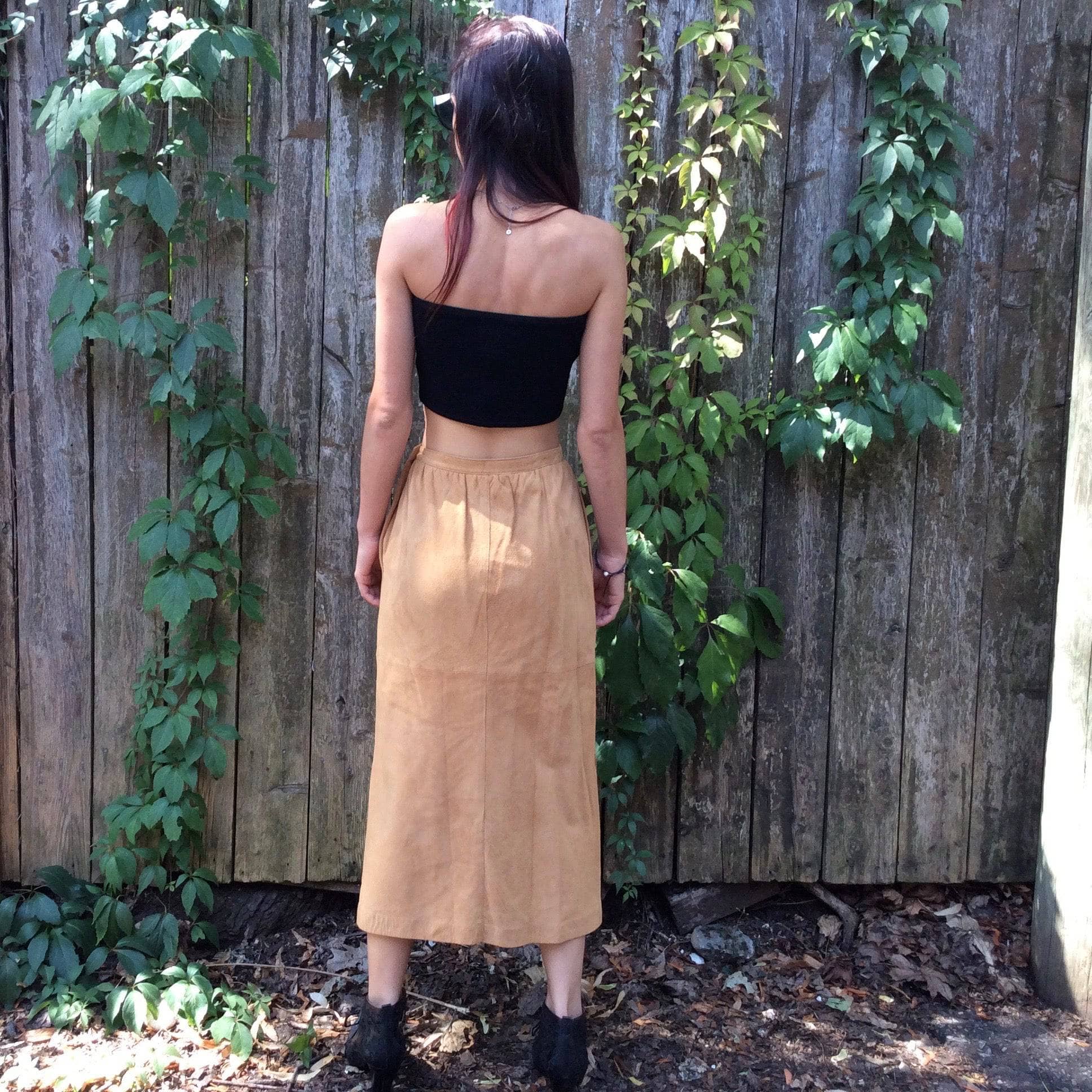 1980s Straight Cut Midi length Caramel , for sale at bohemevintage.com Montréal