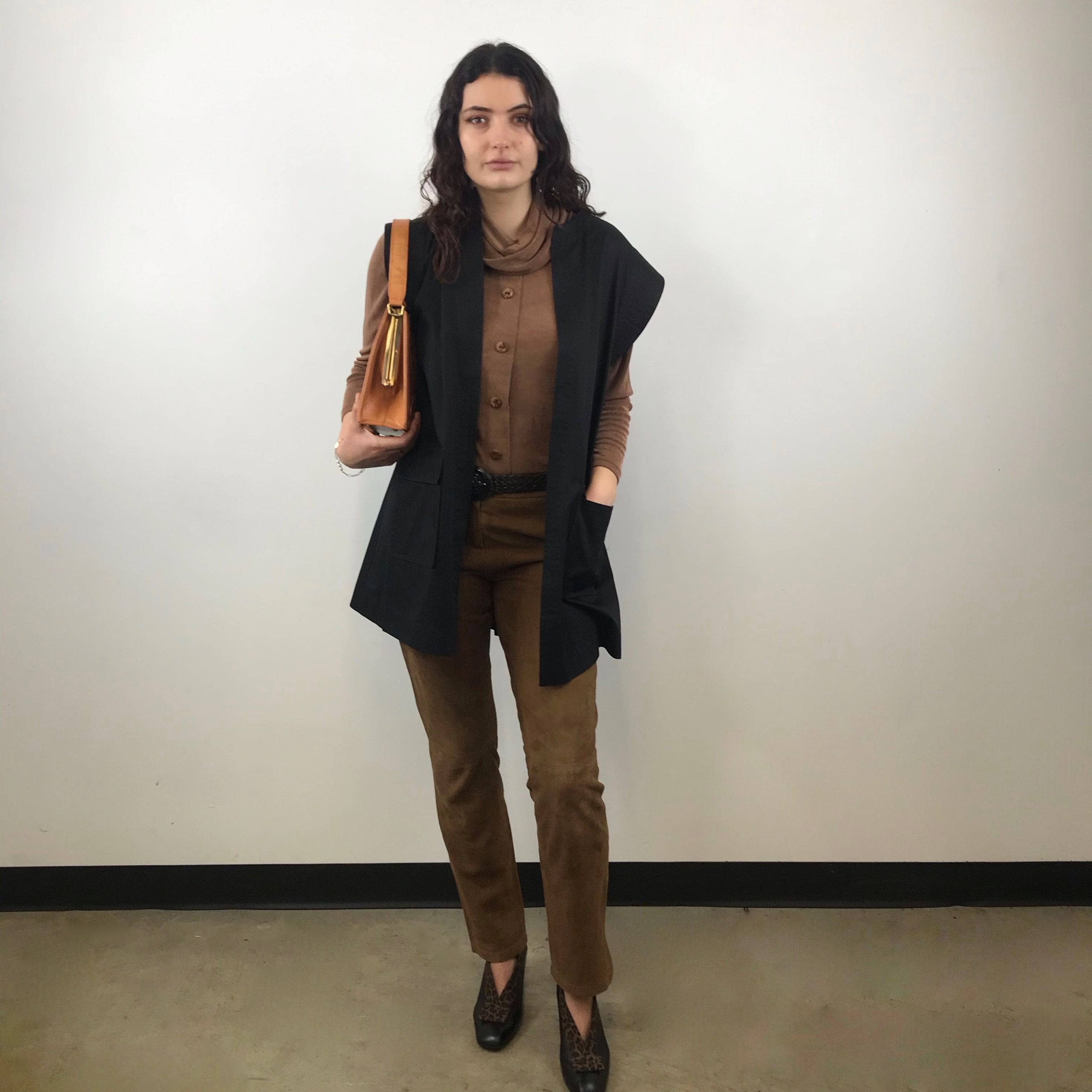 1990s-2000s Medium Rise Tan Soft Suede Pants size Medium, sold by bohemevintage.com Montréal