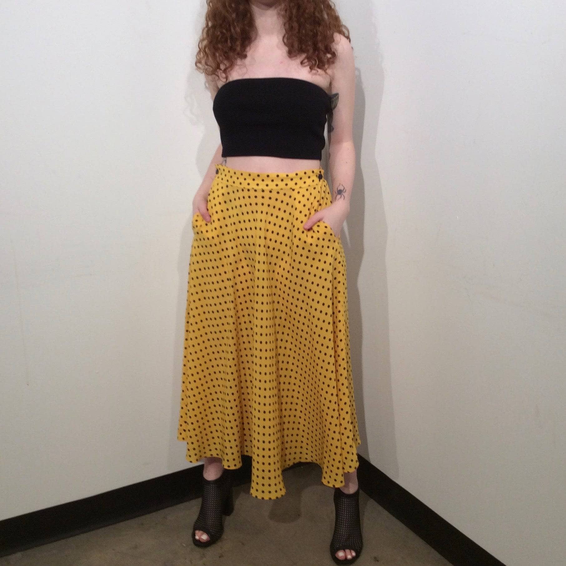 1990s | Midi Length Yellow Polka Dot Flowy Skirt | Franck Olivier