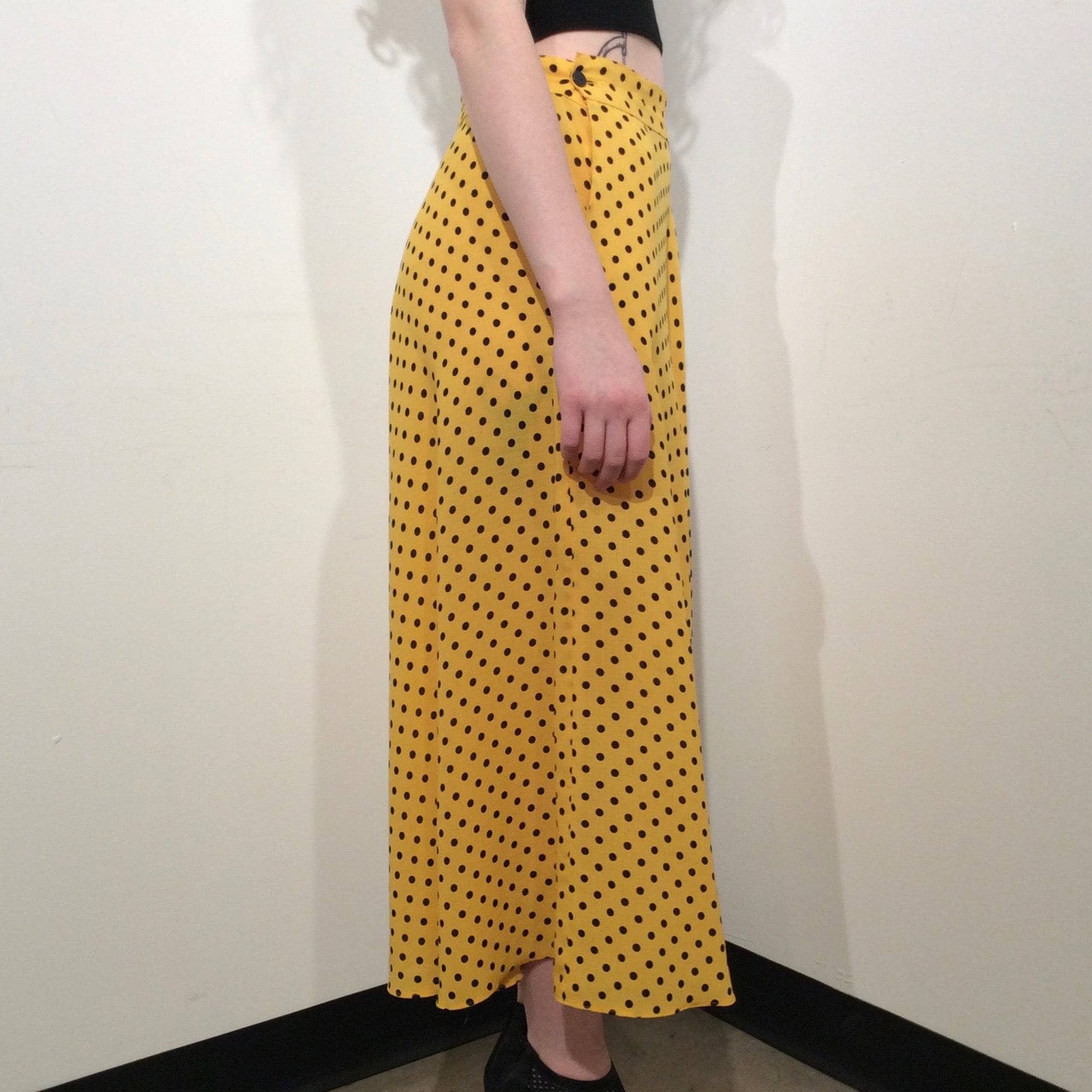 1990s | Midi Length Yellow Polka Dot Flowy Skirt | Franck Olivier