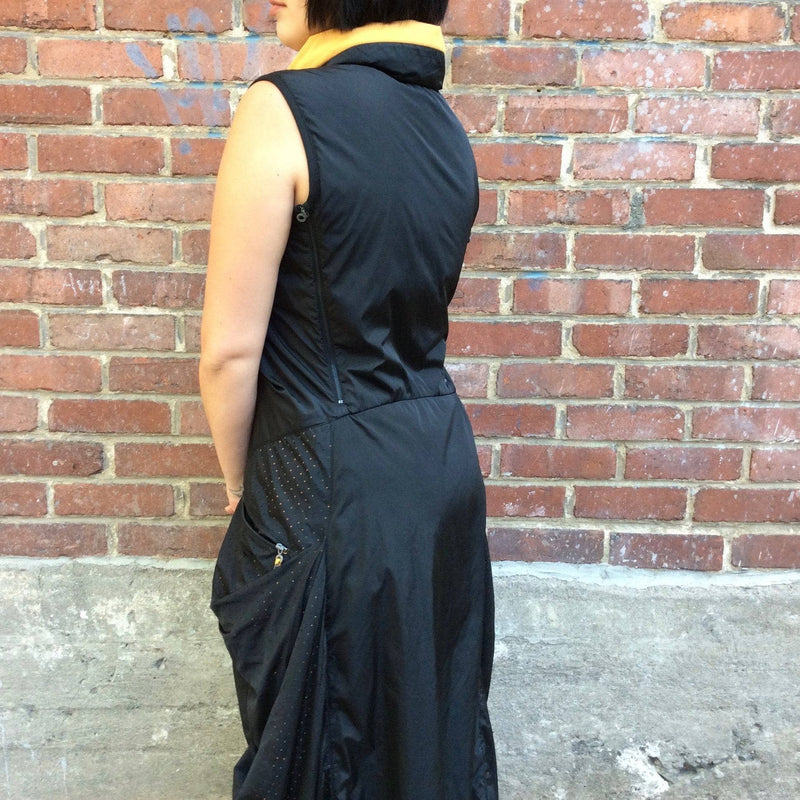Side View of 2000s "Marithé François Girbaud" Mid-Length Quilted Black Dress size Medium, sold by bohemevintage.com Montreal