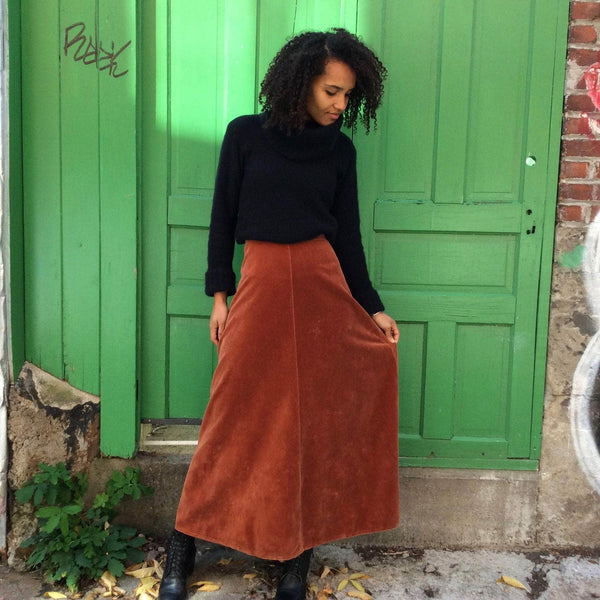 Front view of 1970s Brick Colour Maxi Velvet Skirt Small sold at bohemevintage.com Montreal
