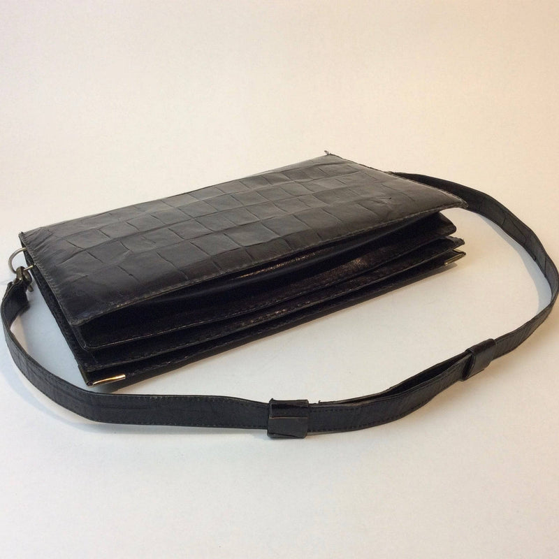 Bottom View of Black Genuine Leather Shoulder Bag, sold by bohemevintage.com Montréal