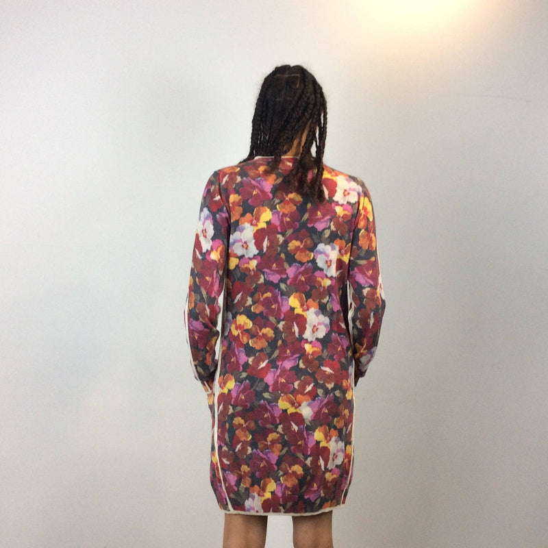 Back view of Long Floral Pansy Print, fine wool Designer Cardigan, Dolce & Gabbana size small Medium sold by bohemevintage.com Montreal