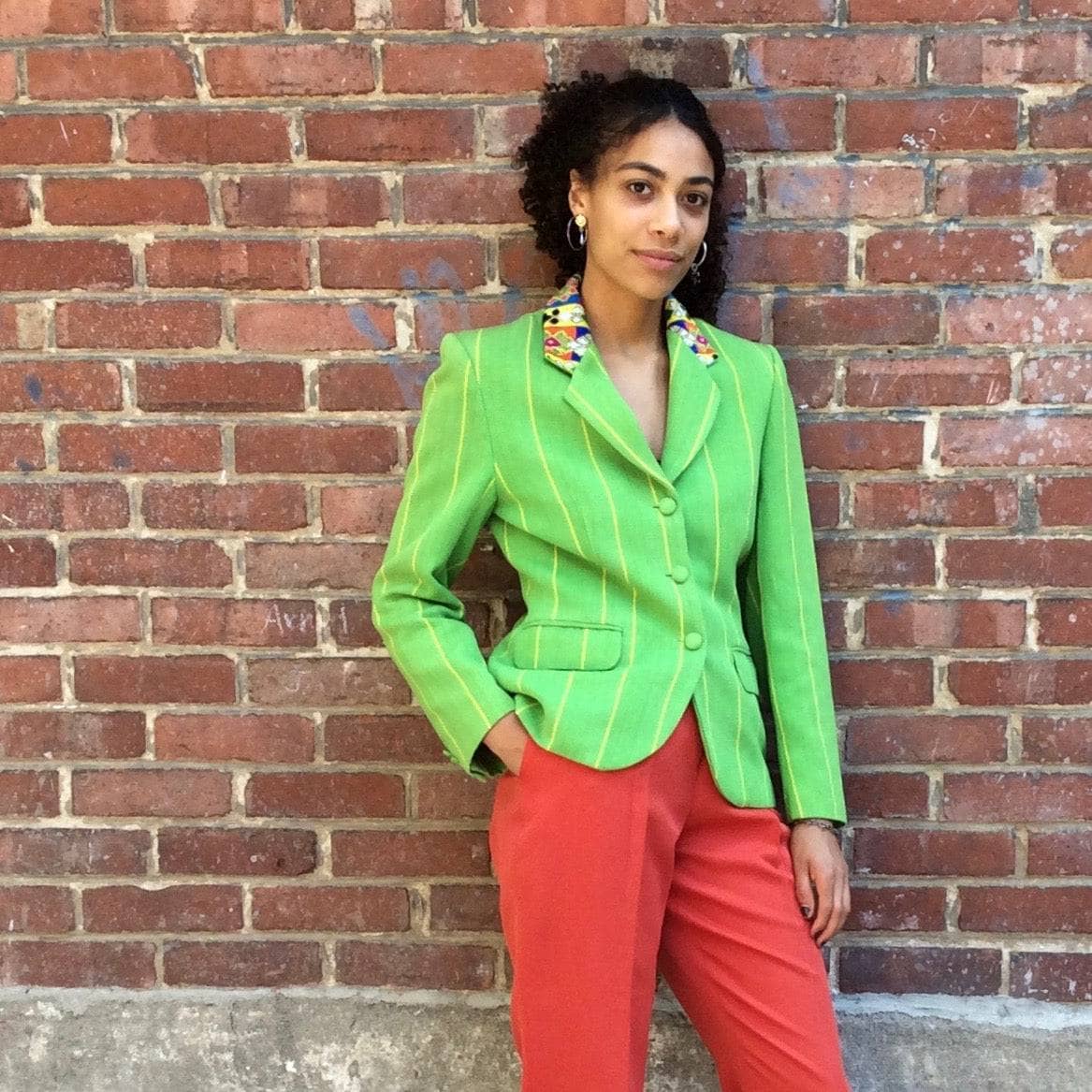 Embroidered Collar Lime Green Blazer size Medium, sold by bohemevintage.com Montréal