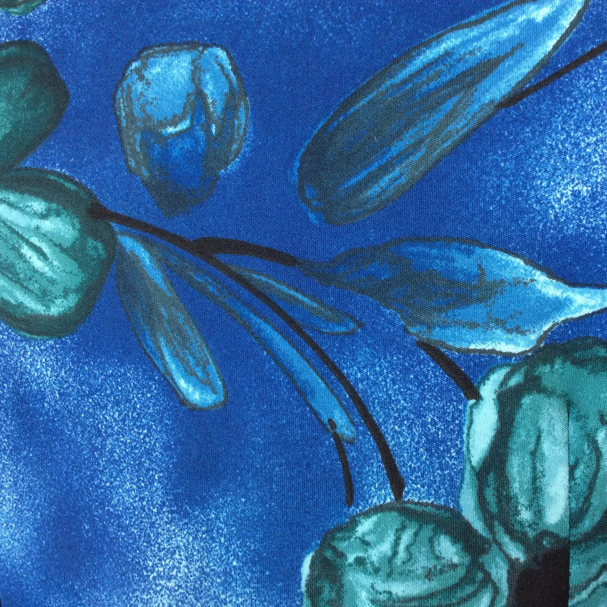 Closer view of 1970s Bold Floral Print Blouse Size Small/Medium Sold by Bohème Vintage Montreal