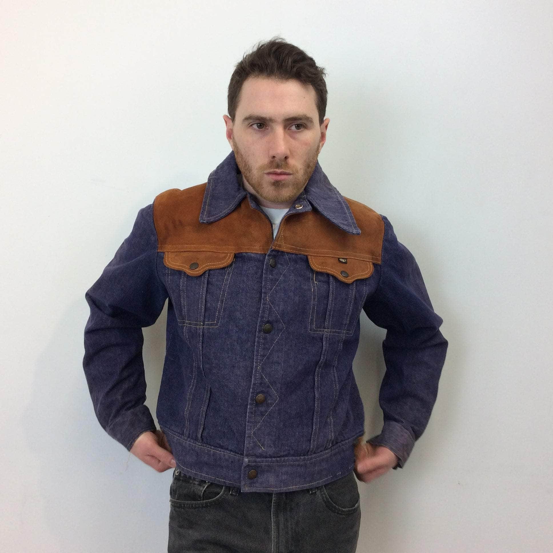 Closed view of 1970s Men's Suede Yoke Jean Jacket Size Small sold by bohemevintage.com