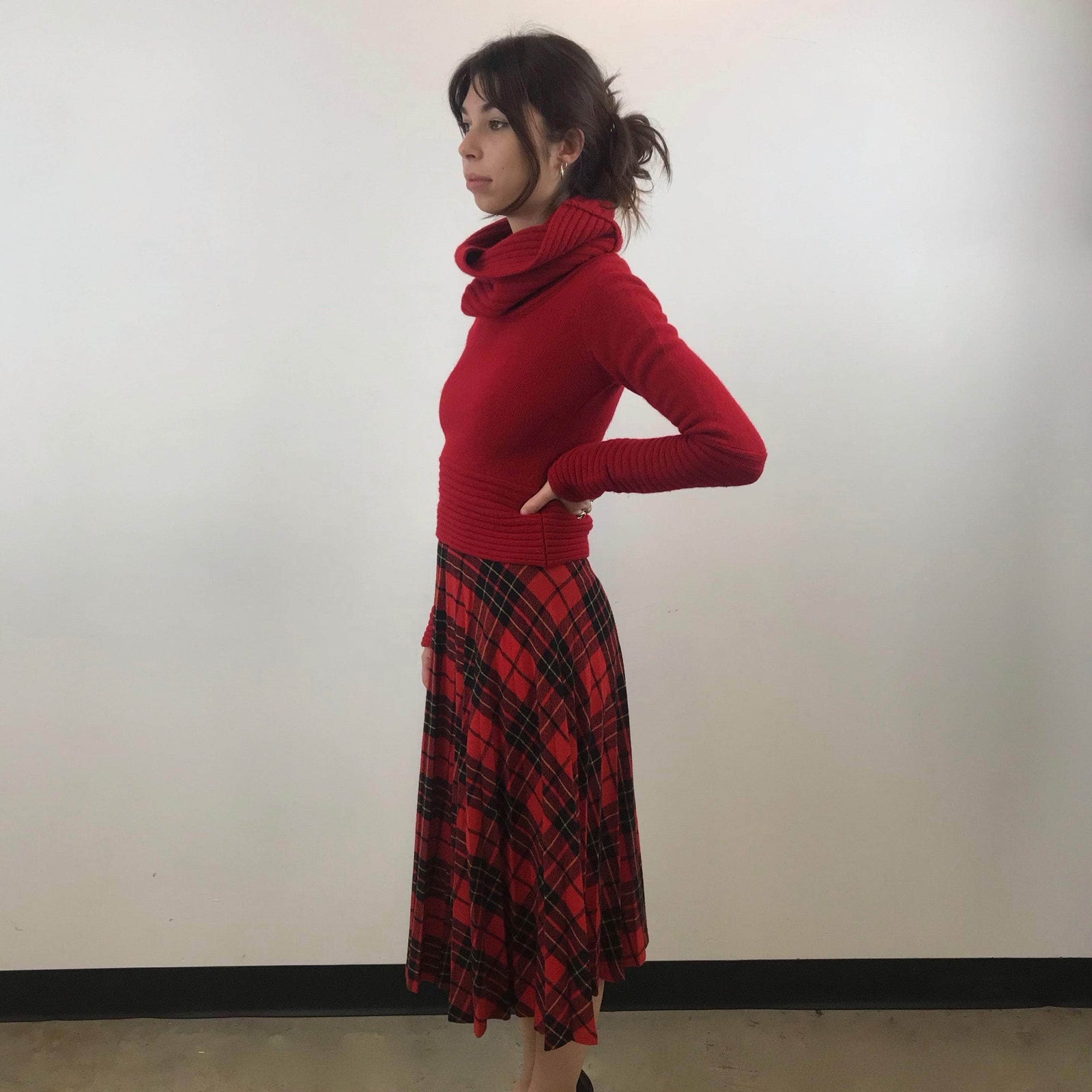 1970s Sunray Pleated Plaid Midi Skirt XS Small Boheme Vintage Boheme Vintage