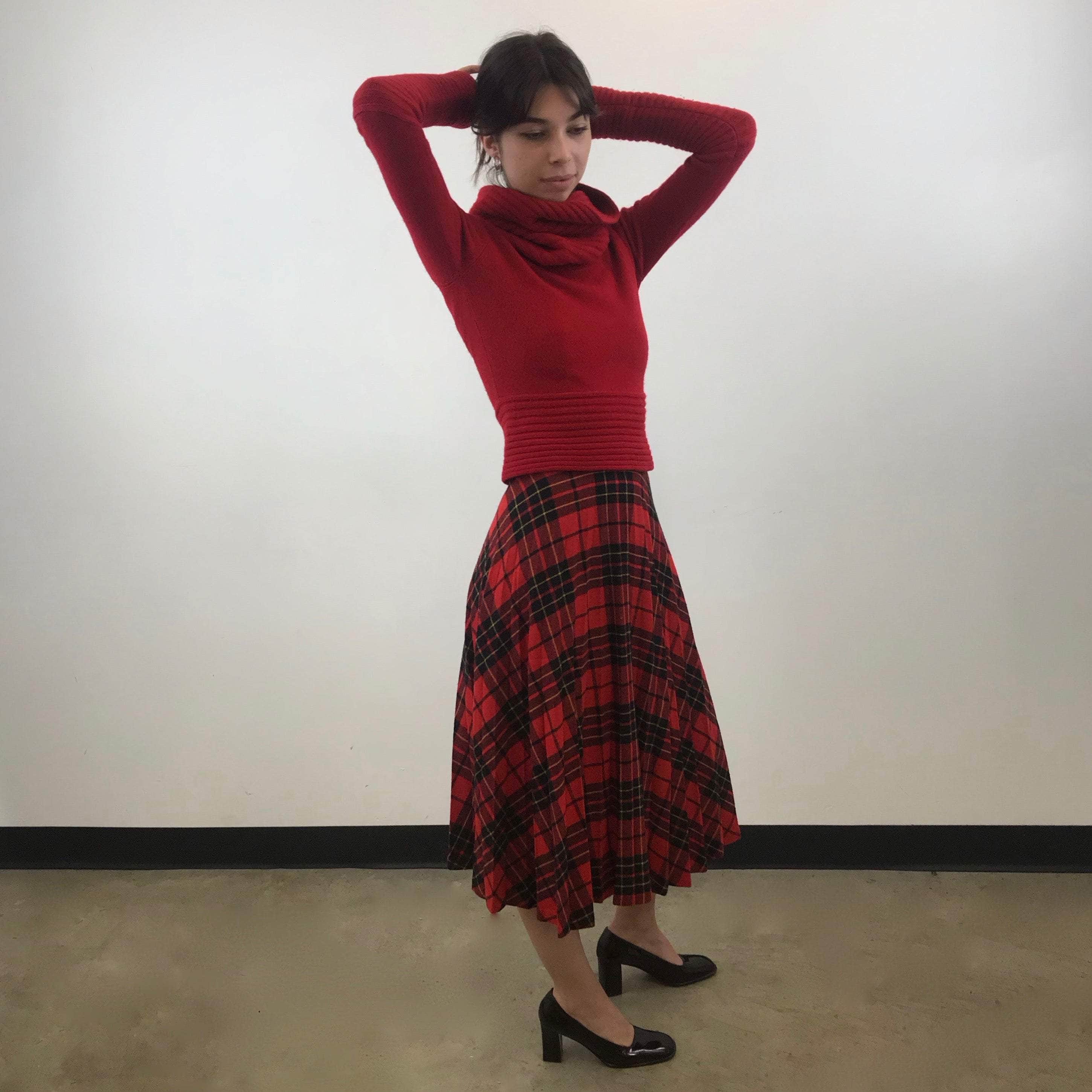 1970s Sunray Pleated Plaid Midi Skirt size XS-S Sold by bohemevintage.com